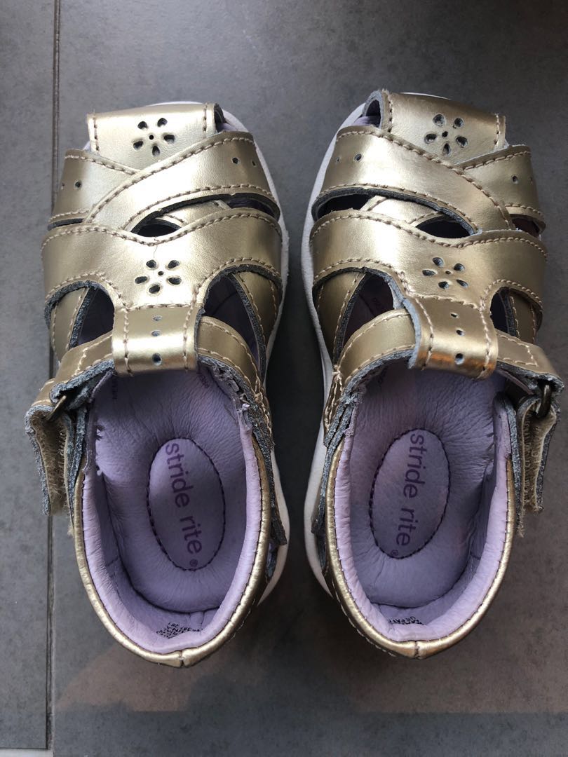 ugg alicia flip flop
