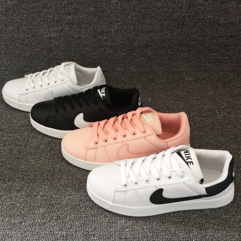 WOMEN Nike leather lowcut casual shoes 