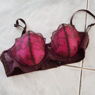 Elle Mcpherson Bra