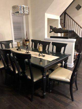 Dinning table with chairs and hutch