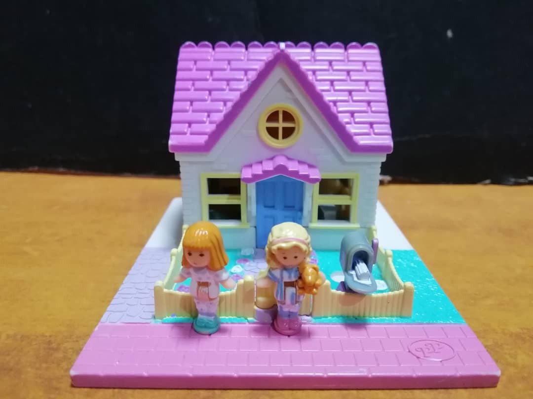 polly pocket cozy cottage
