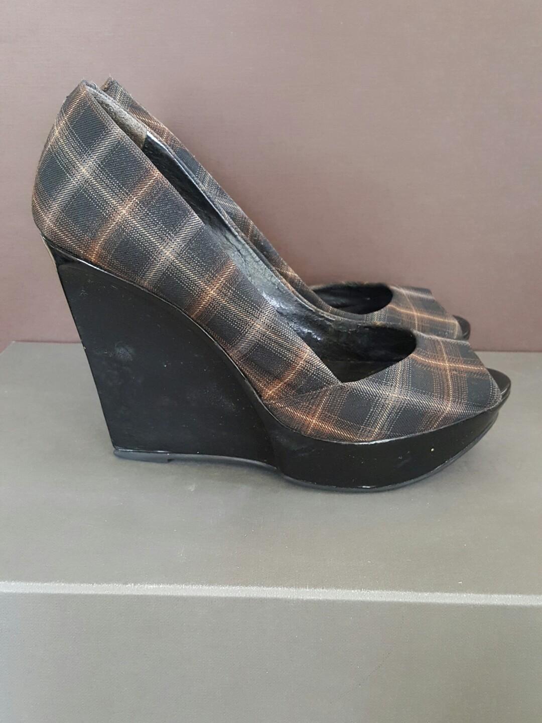 aldo helena wedge