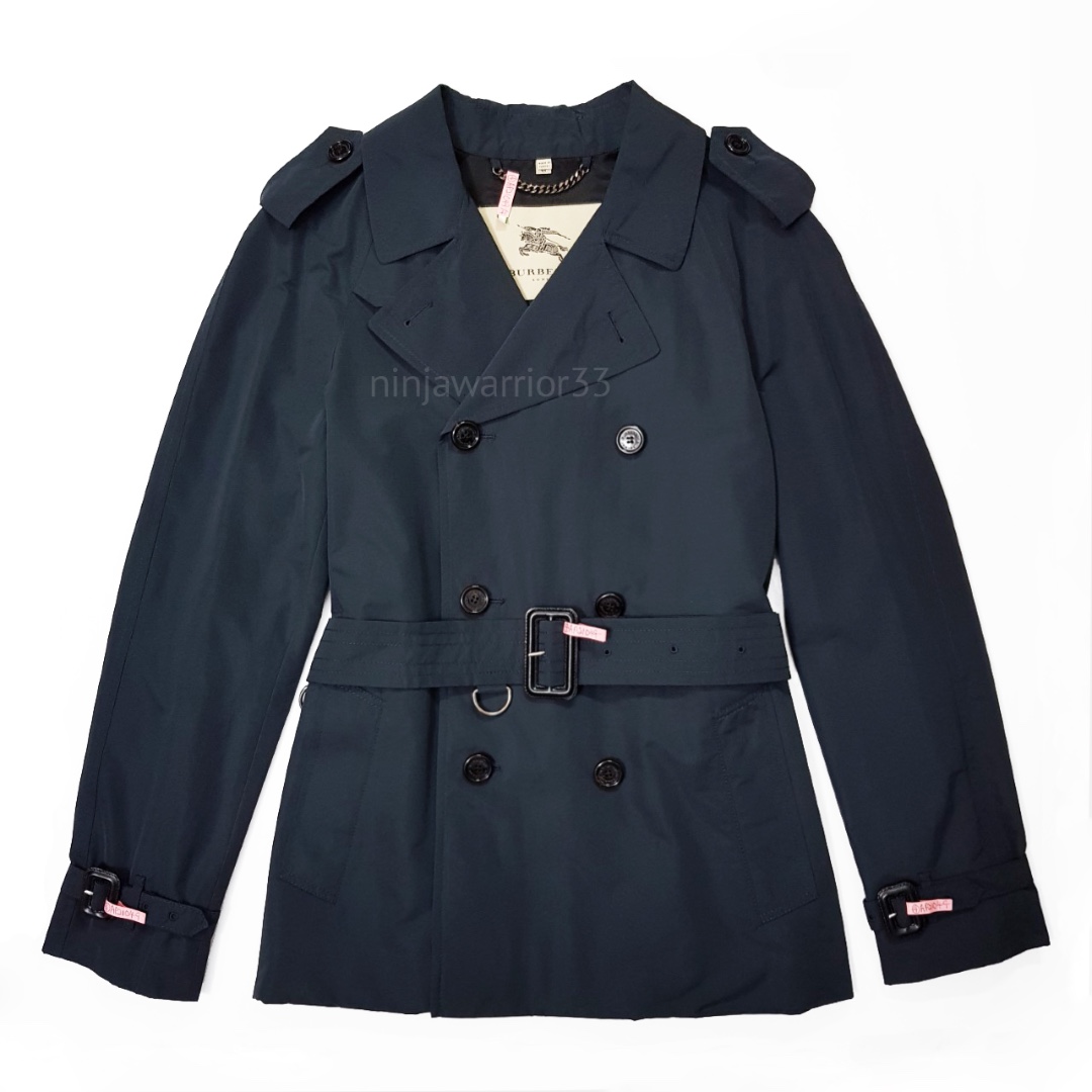 BURBERRY Mens classic short trench coat, Men's Fashion, Coats, Jackets and  Outerwear on Carousell