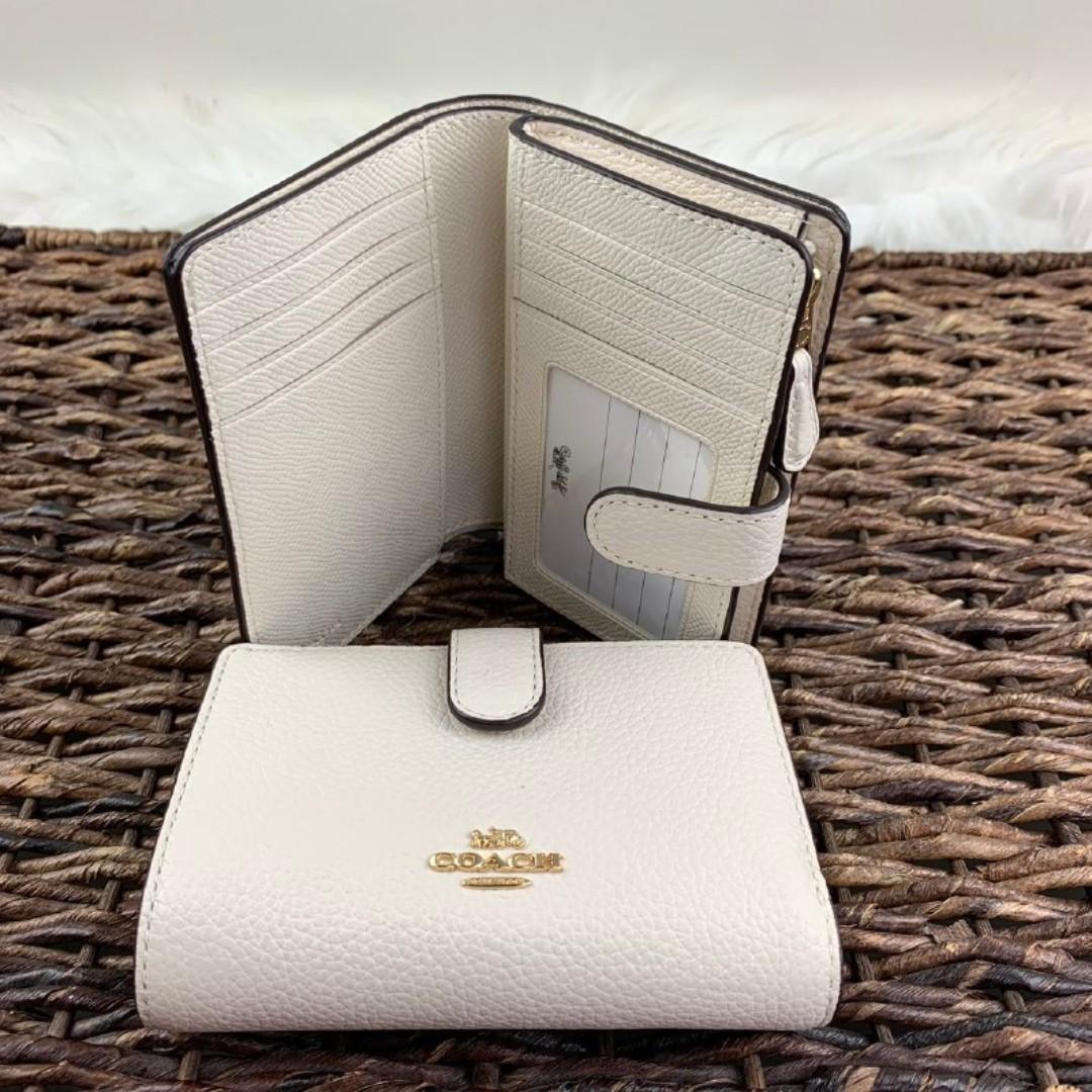 Coach wallet outlet chalk