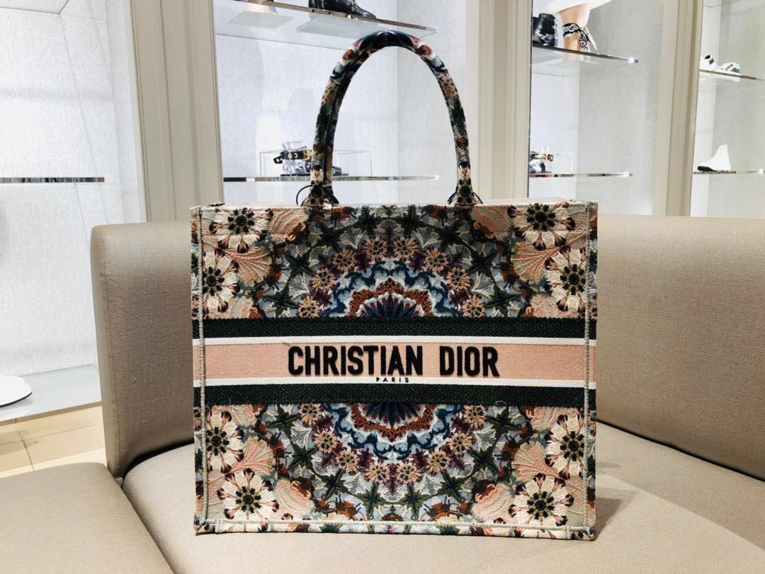 tote dior bag