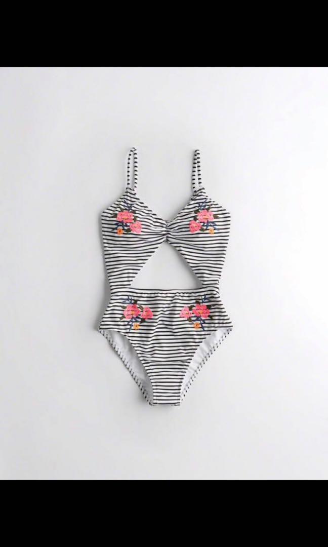 Hollister store swimwear 2019