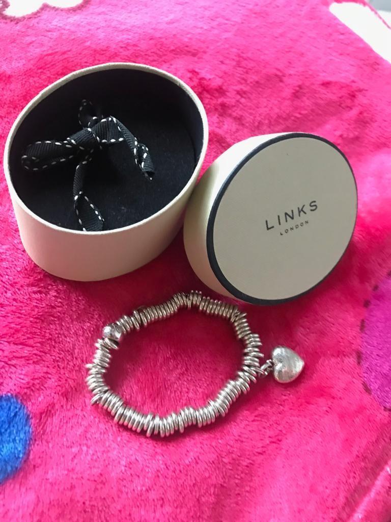 Links Of London Silver Bracelet With Heart Charm Women S Fashion Jewellery Bracelets On Carousell