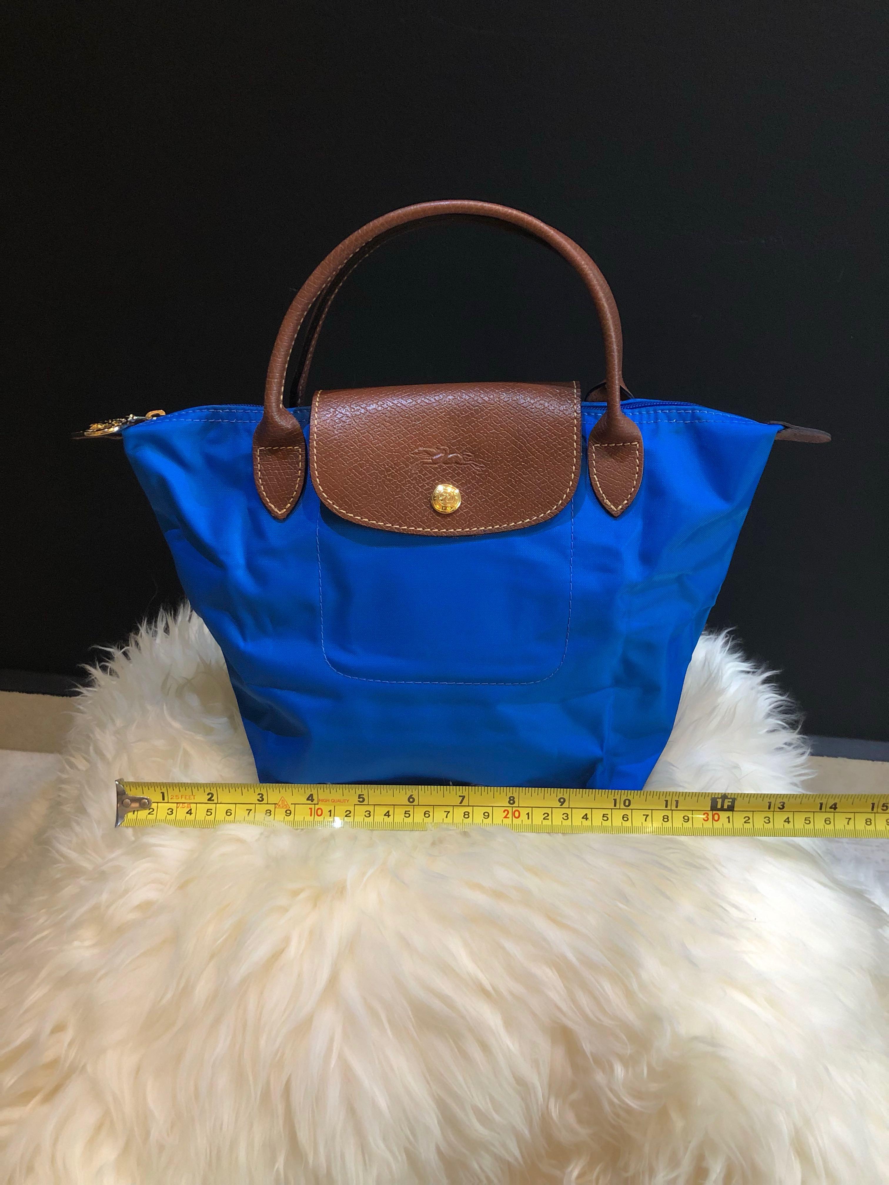 longchamp signature bag
