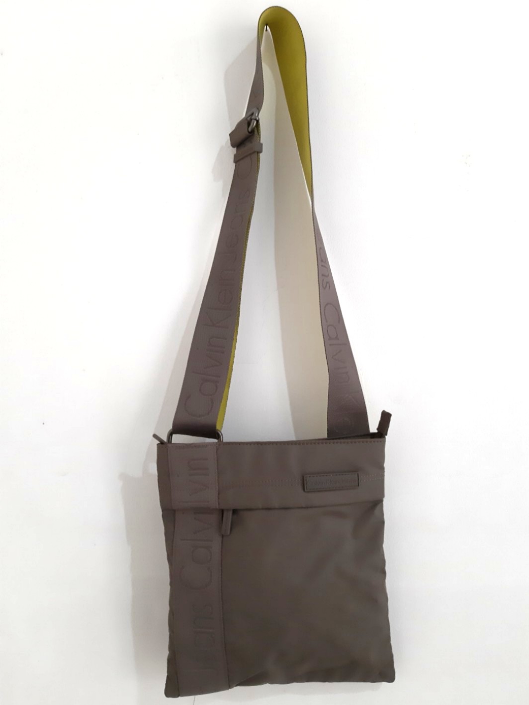 Preloved Calvin Klein Sling Bag Man 