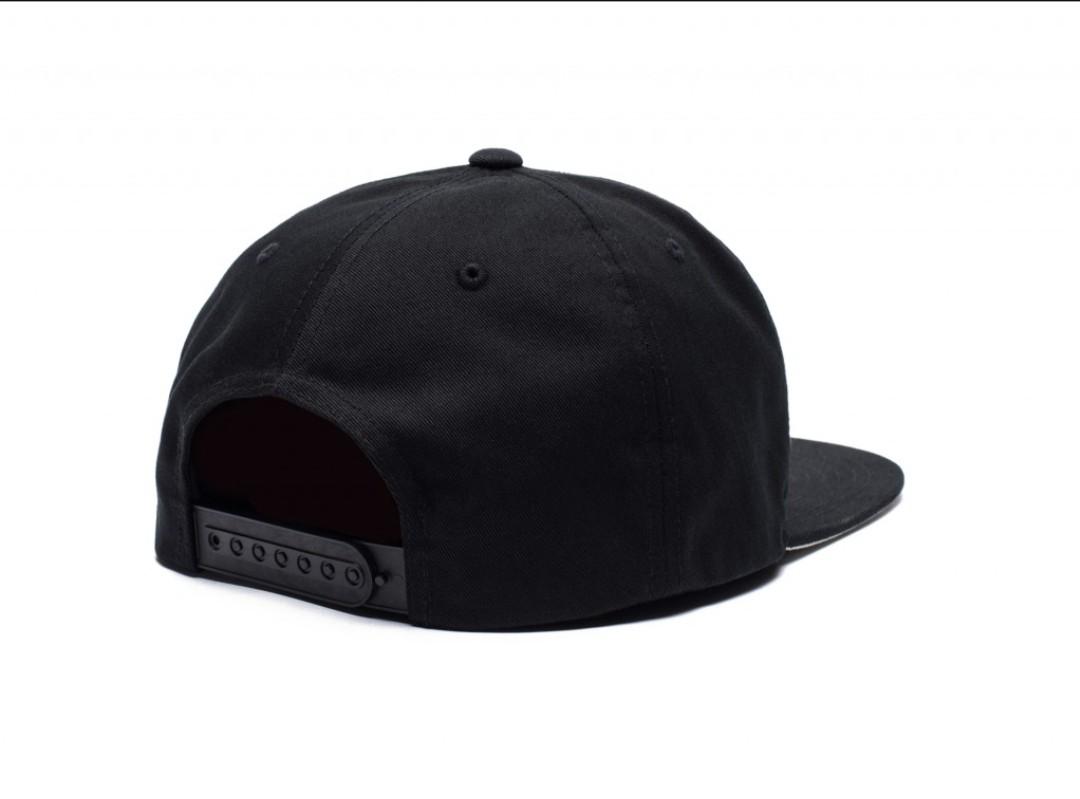 undefeated icon snapback