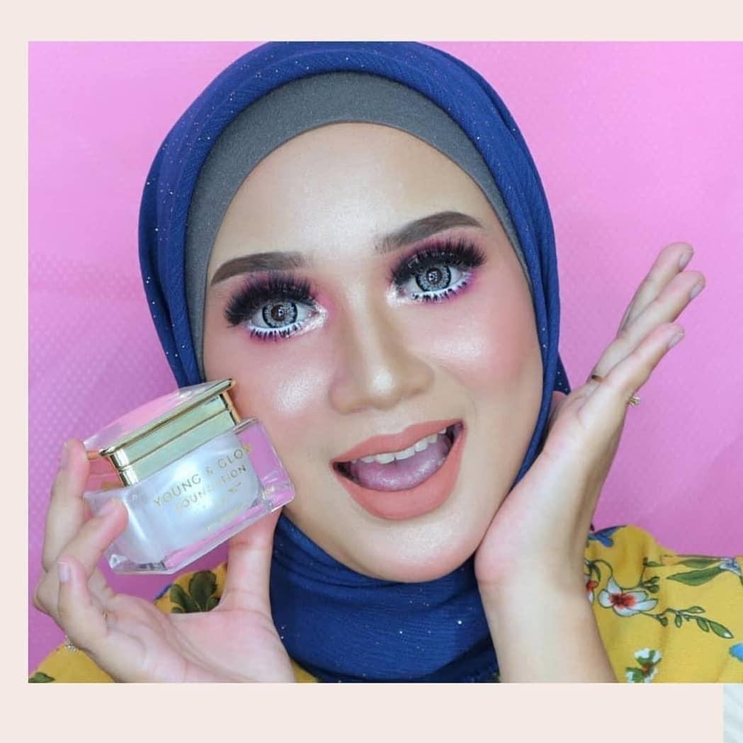 Young Glow Foundation Health Beauty Face Skin Care On Carousell