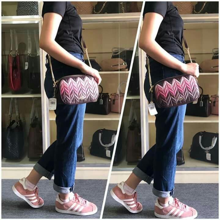 Authentic Coach ISLA CHAIN CROSSBODY WITH OMBRE QUILTING Luxury Bags Wallets on Carousell