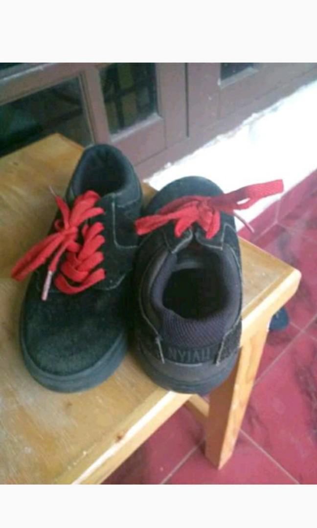 Dijual Sepatu Skate Dc Ank 29 5 Babies Kids Boys Apparel 4 To 7 Years On Carousell