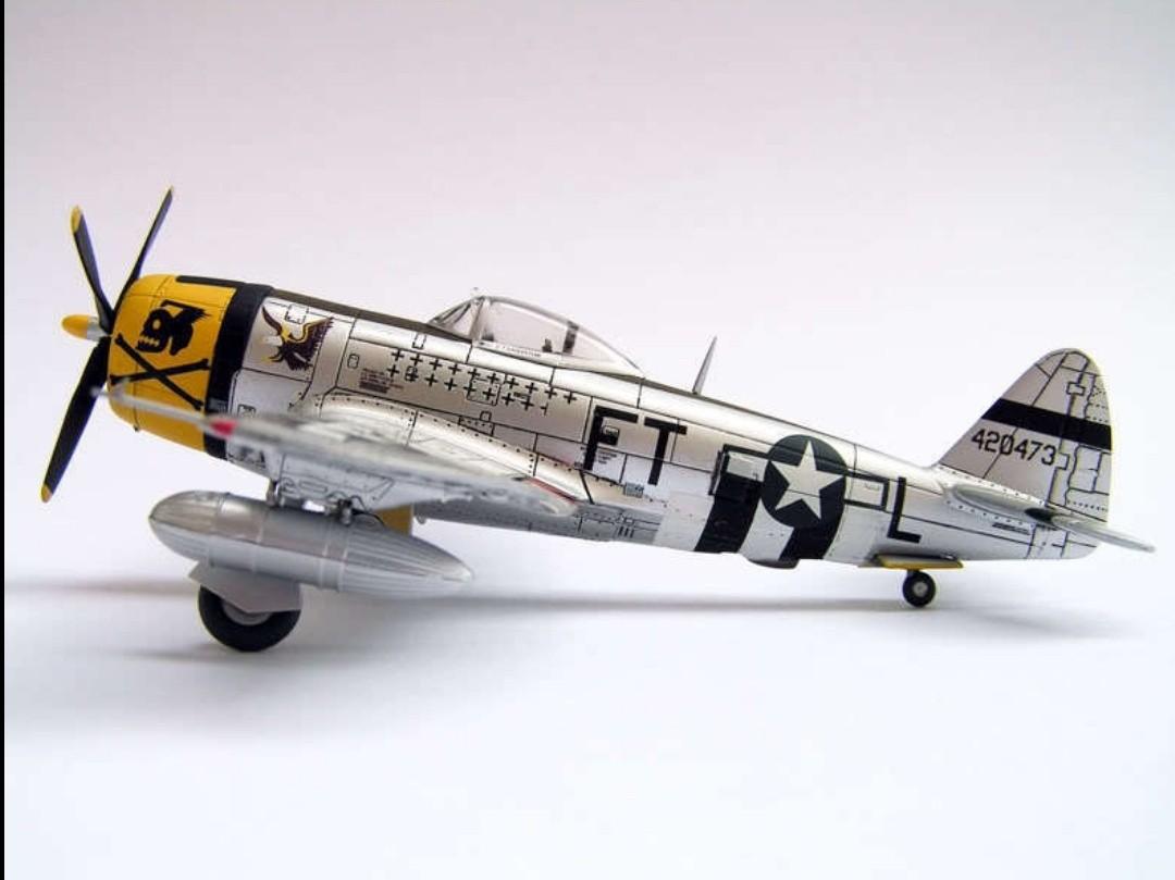 Dragon Warbirds 1/72 P-47D Thunderbolt, 353rd FS/354th FG, Ace Pilot ...