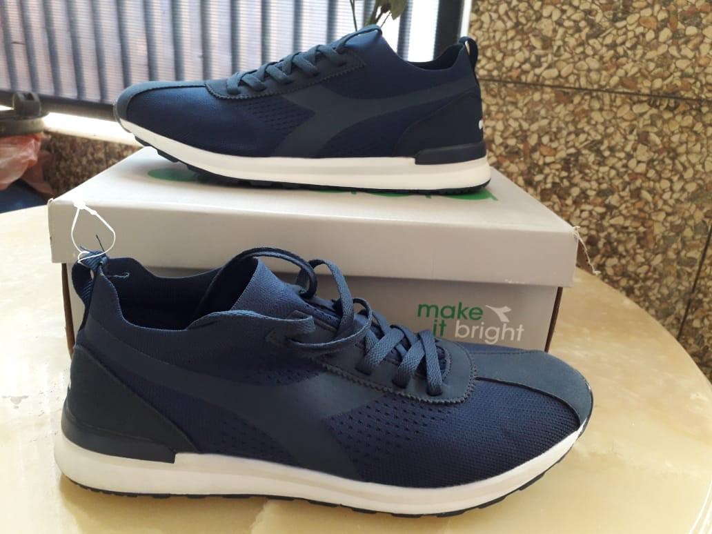 Flash Sale Sepatu Diadora Running Lari Size 39 Cewek Cowok New Bnib Murah Original Warna Navy Blue Fesyen Wanita Sepatu Di Carousell