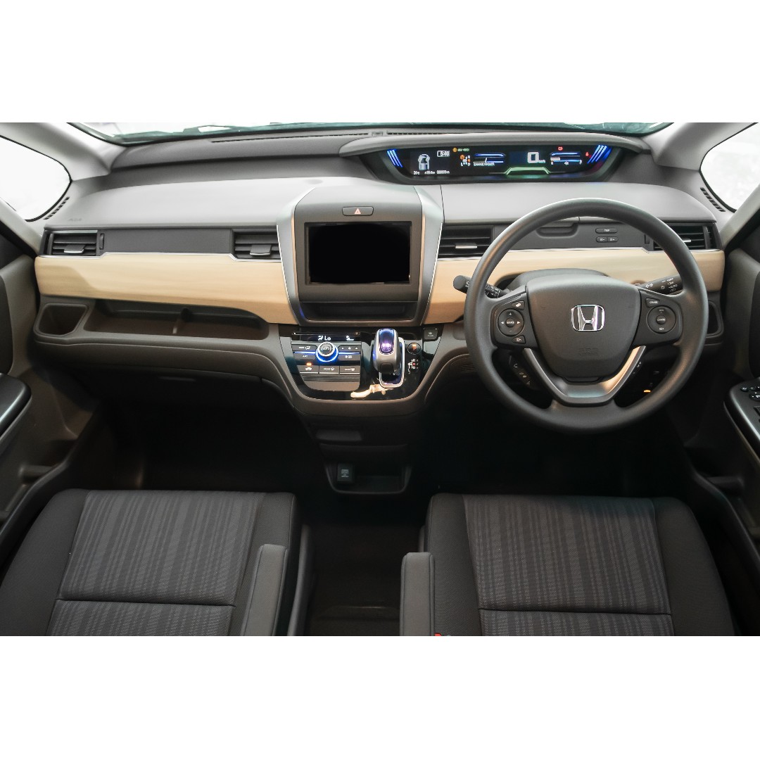 Honda Freed Hybrid G Brand New