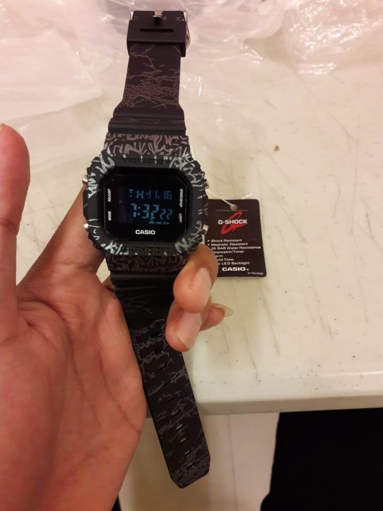 Jam G Shock Dw 5600 Special Edition Corak Batik Se Fesyen Pria Jam Tangan Di Carousell