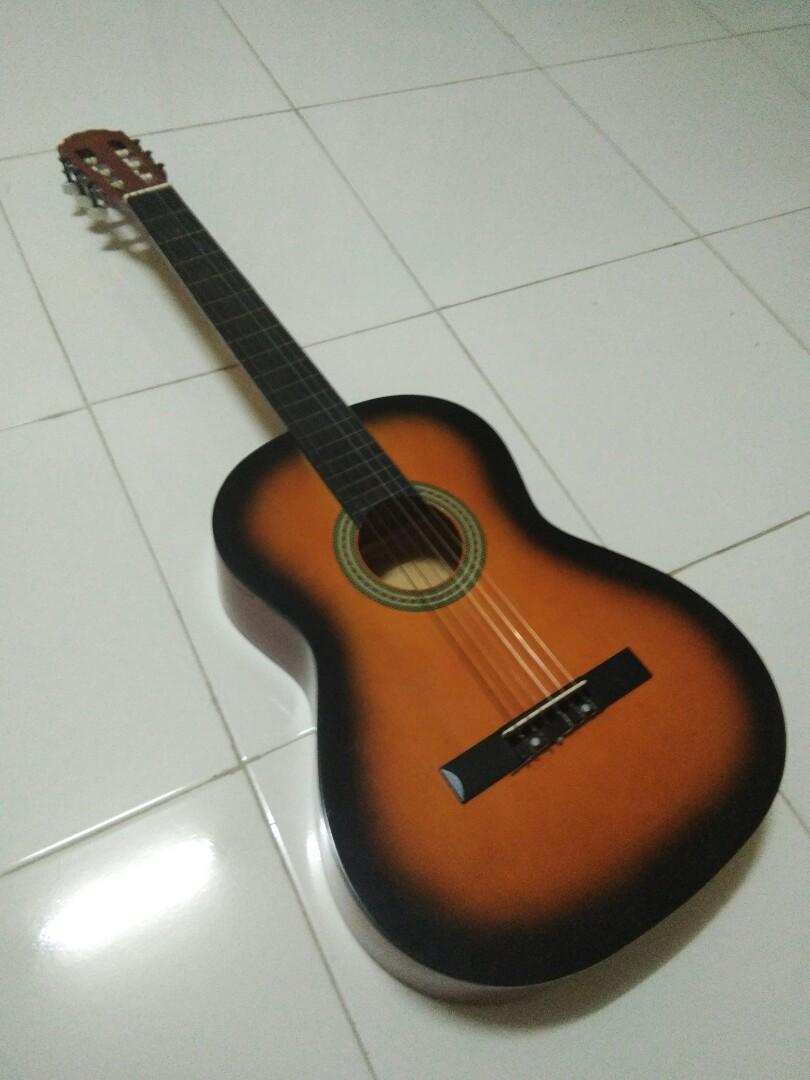 Jb Music Acoustic Guitar (Category: Musical Instruments) located in Bacoor. Submitted by andi2001 (Listing ID 224477898, Image 1). Description: This is my cousin's guitar and she wants to sell it because she already bought a new one..
