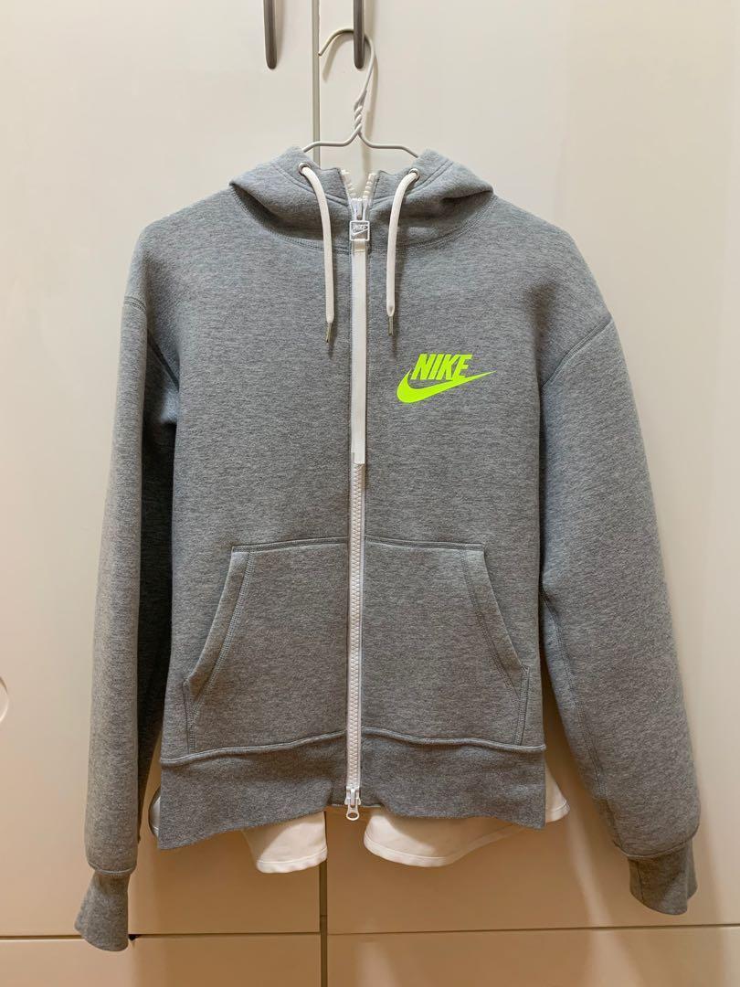 gray nike zip up hoodie