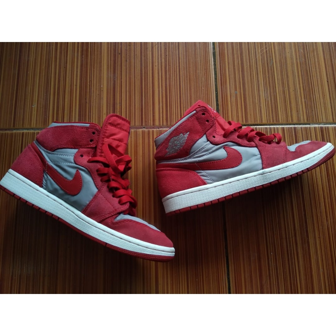 Sepatu Air Jordan 1 Retro Men S Fashion Men S Footwear Sneakers On Carousell