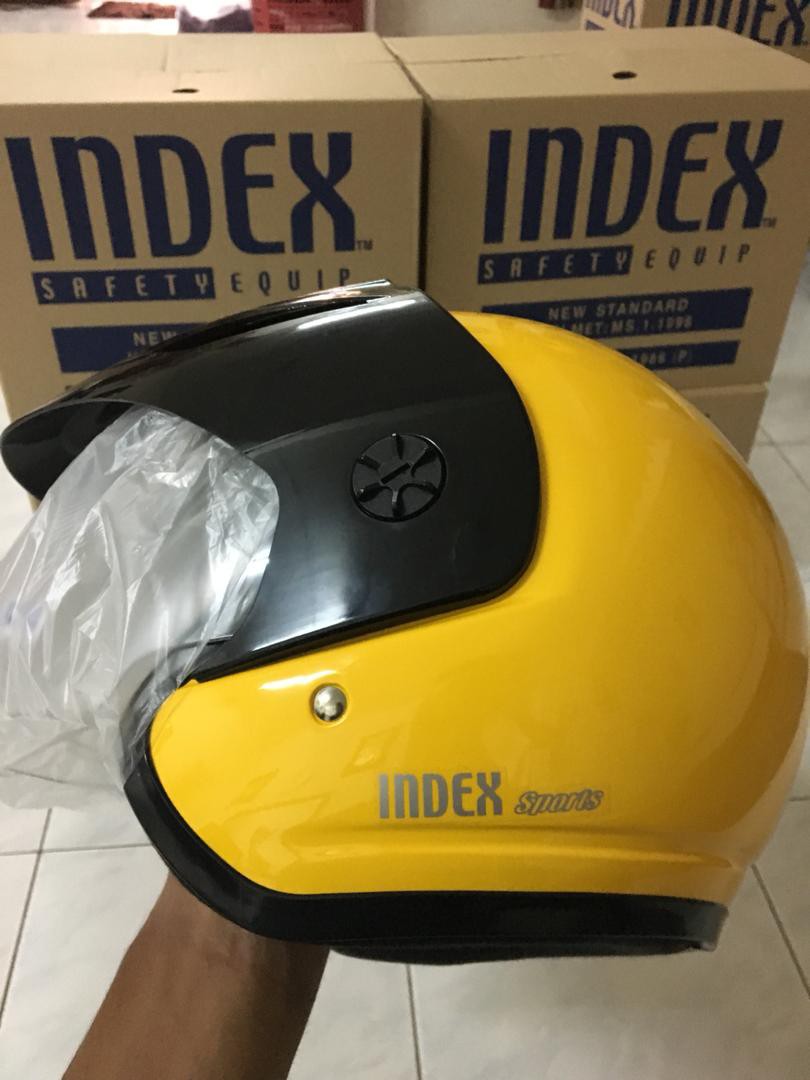 Viral helmet kuning Remaja Kena