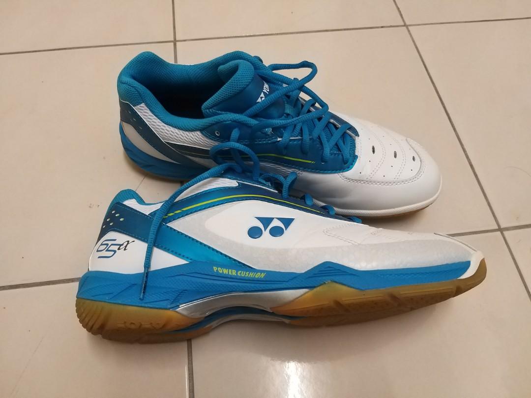 Yonex power outlet cushion 65a