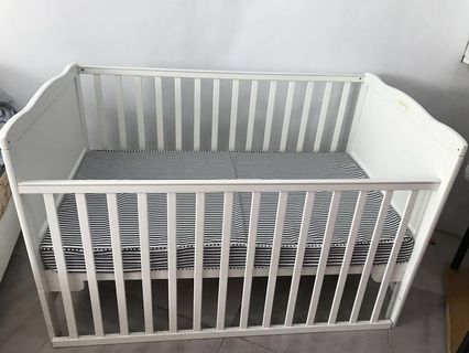 wooden crib at sm