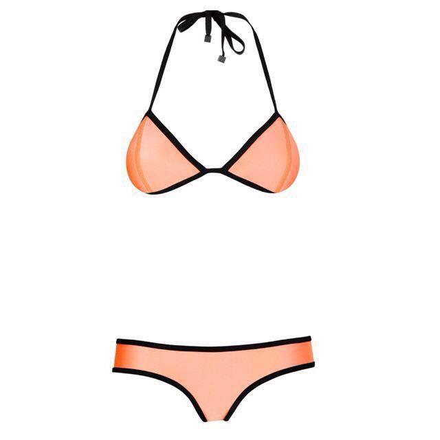 Authentic BNIB! Triangl Bikini (Arizona Sunset) (Category: Bikinis & Swimsuits) located in Singapore. Submitted by curios (Listing ID 5394540, Image 2). Description: 100% authentic and BNIB, can show proof of purchase. In size XS/XS, bottom fits UK 4-6, top fits cup A to small-C. Comes with everything as seen in last pic, not selling top/bottom separately. ------------- Fixed triangle top Adjustable back and neck ties Hipster boyleg bottom Medium