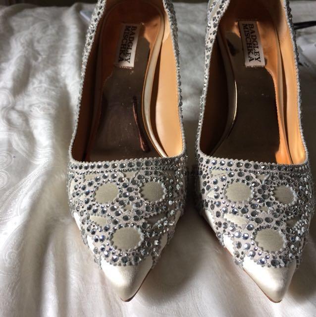 Badgley Mischka Rouge Embellished pumps