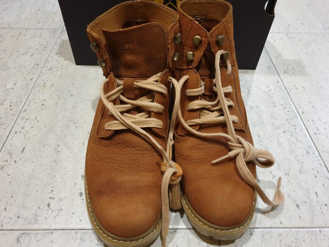 Cat casual boots hotsell