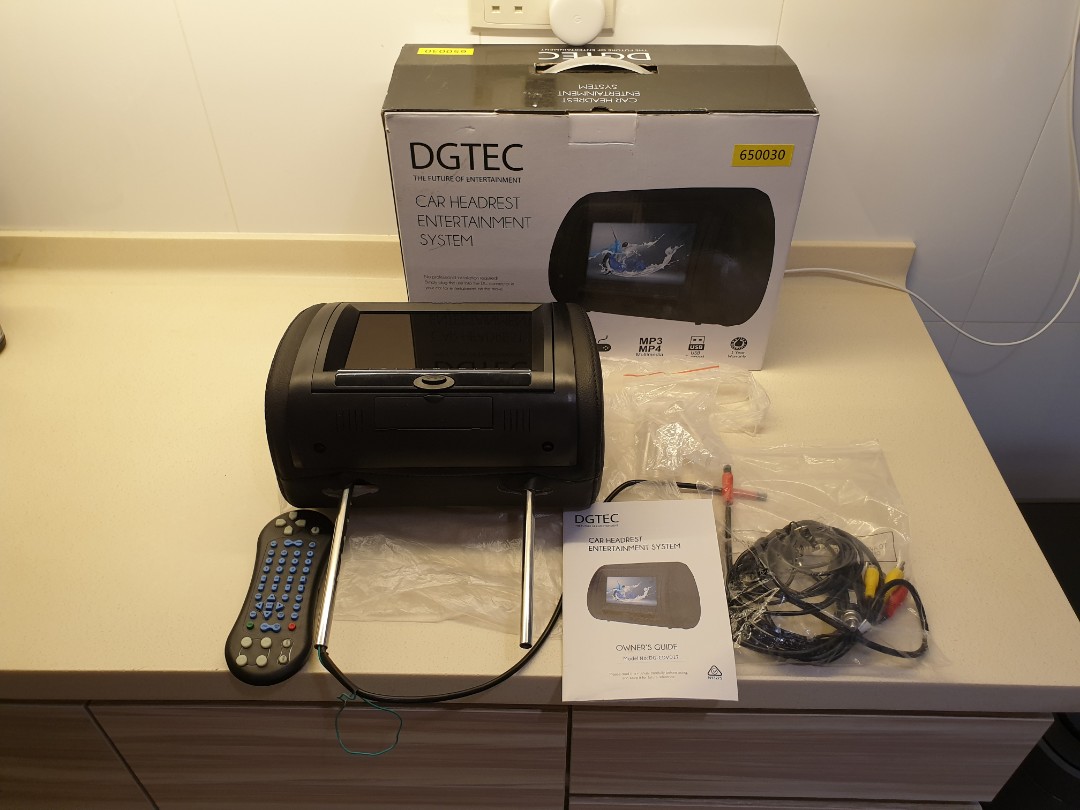 DGTEC Car Headrest Entertainment System (DVD, USB playback) > From