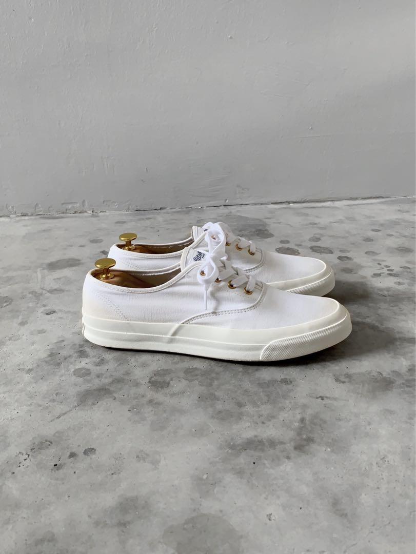 Maison kitsune 2025 white canvas sneakers