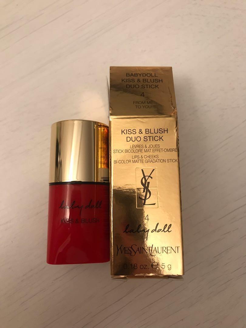 Kiss and blush shop duo stick