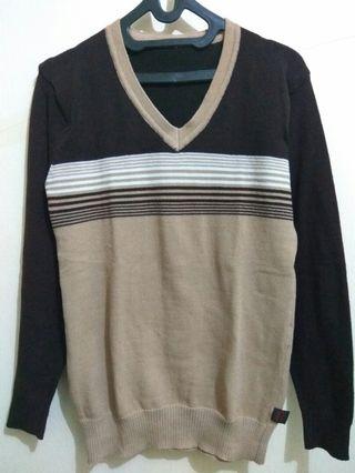 Sweater Rajut Coklat