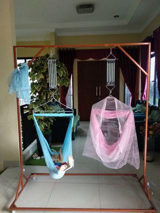 Ayunan pegas 5 bayi kembar