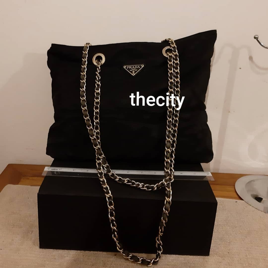 prada chain bag black