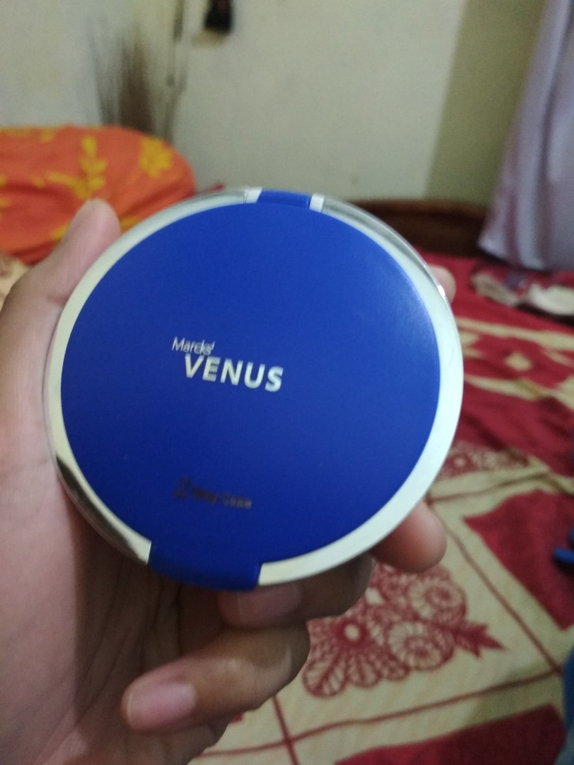 Bedak Marcks Venus Two Way Cake 02 Natural Kesehatan Kecantikan Rias Wajah Di Carousell