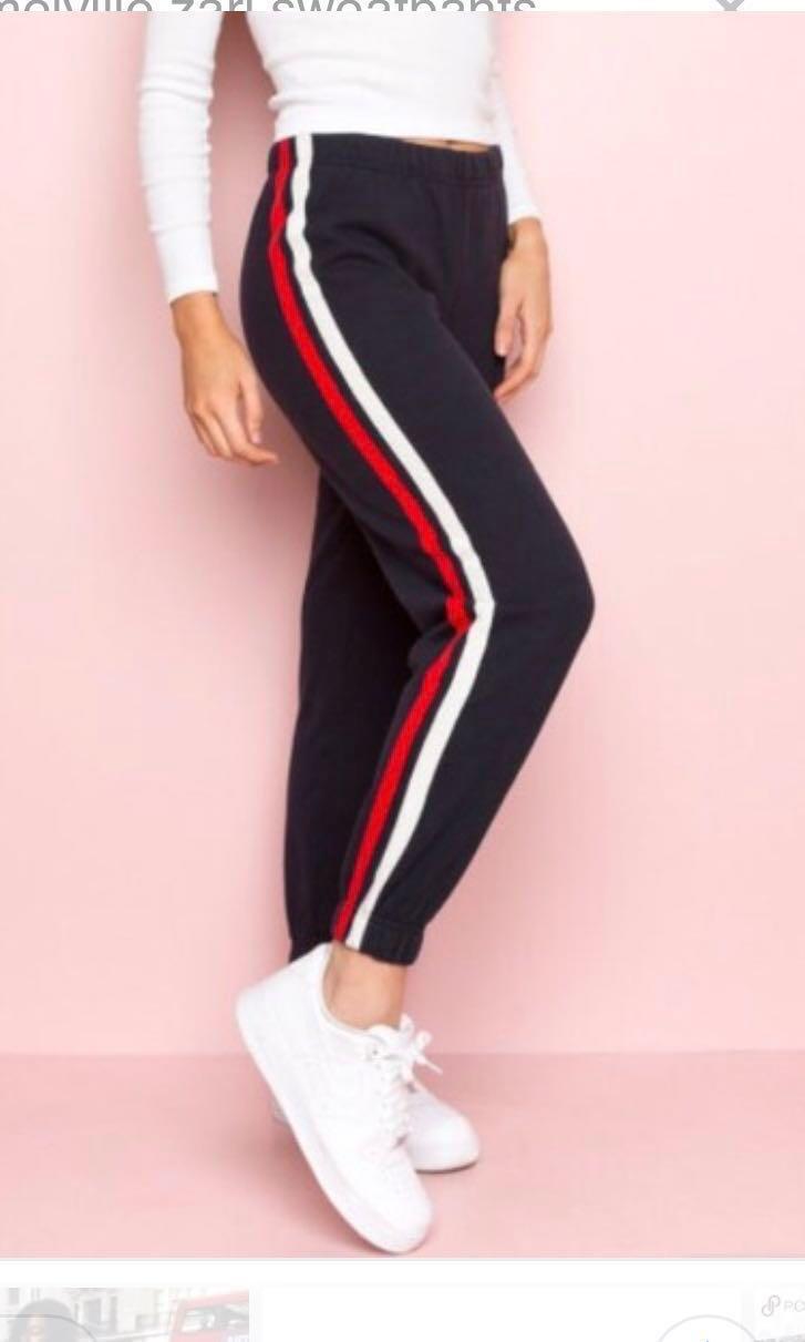 BNWT Brandy Melville Zari Sweatpants red and white stripes in navy