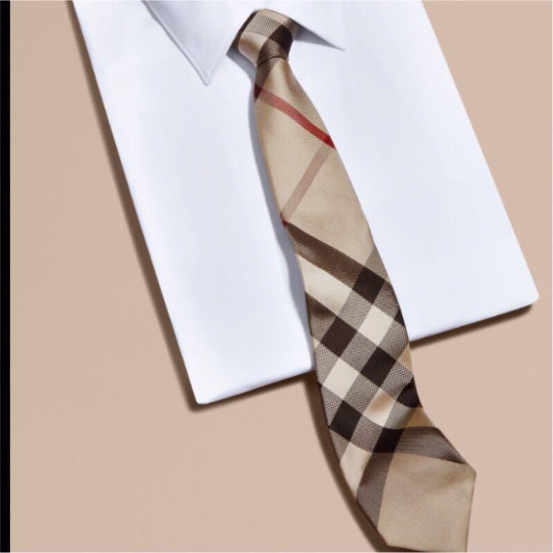 Burberry tie shop classic