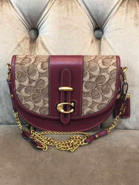 COACH F48204 SADDLE 20 IN SIGNATURE JACQUARD