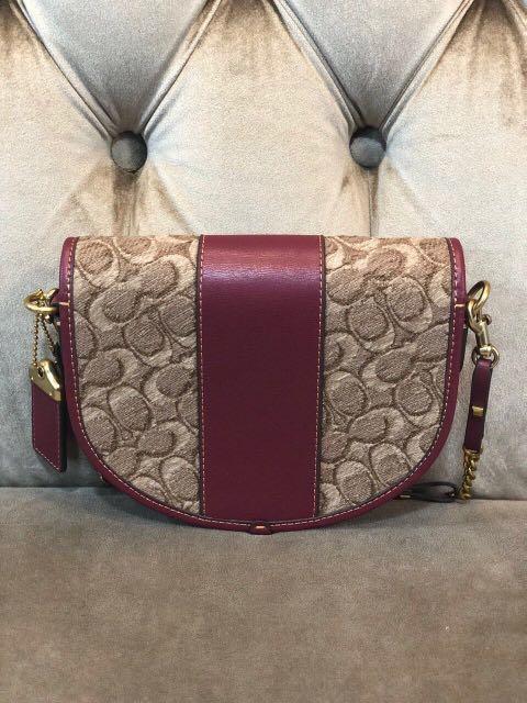 Saddle 20 in signature clearance jacquard