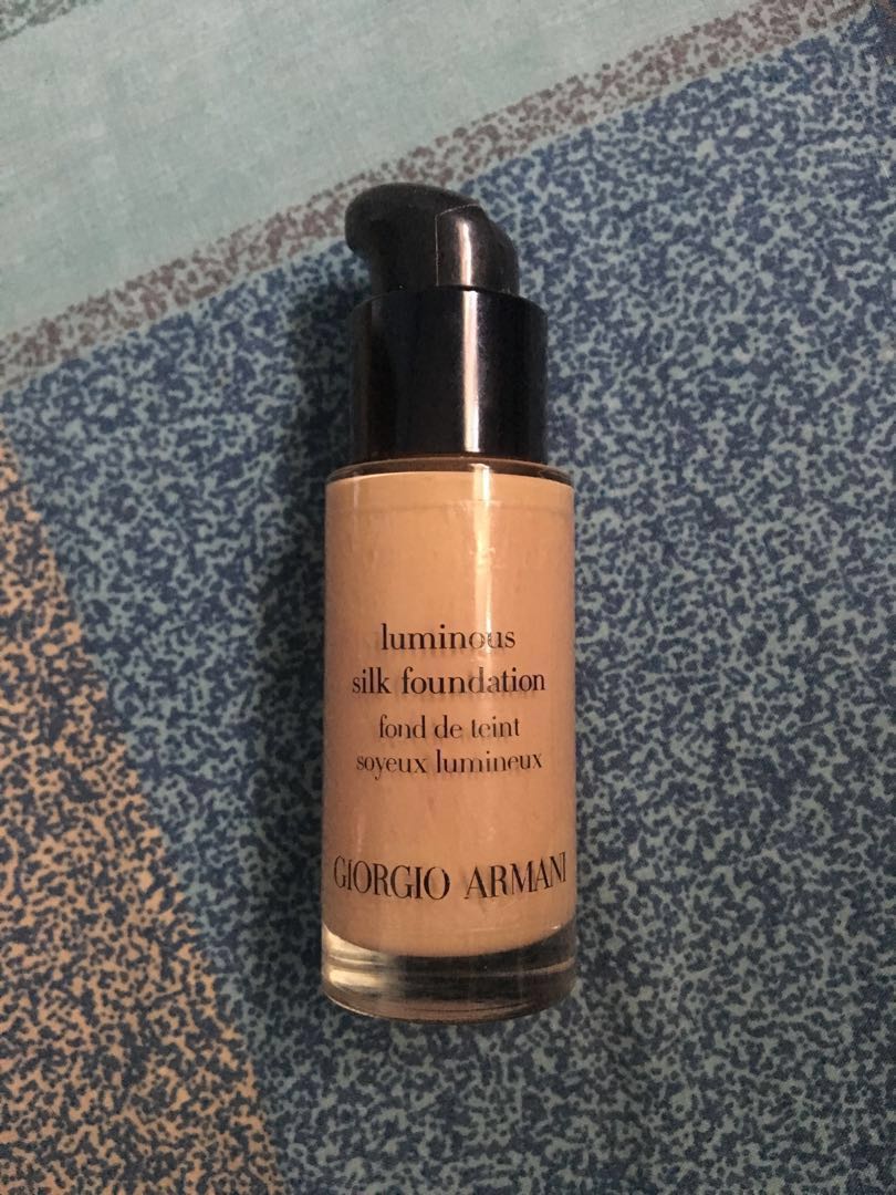 giorgio armani luminous foundation