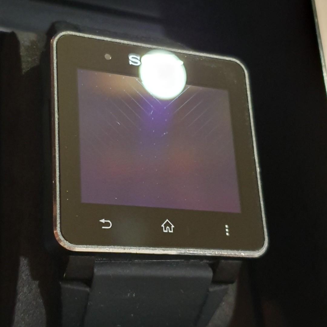 Smartwatch sony on sale olx