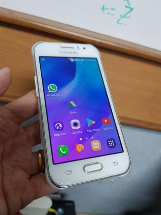Samsung J1 Ace