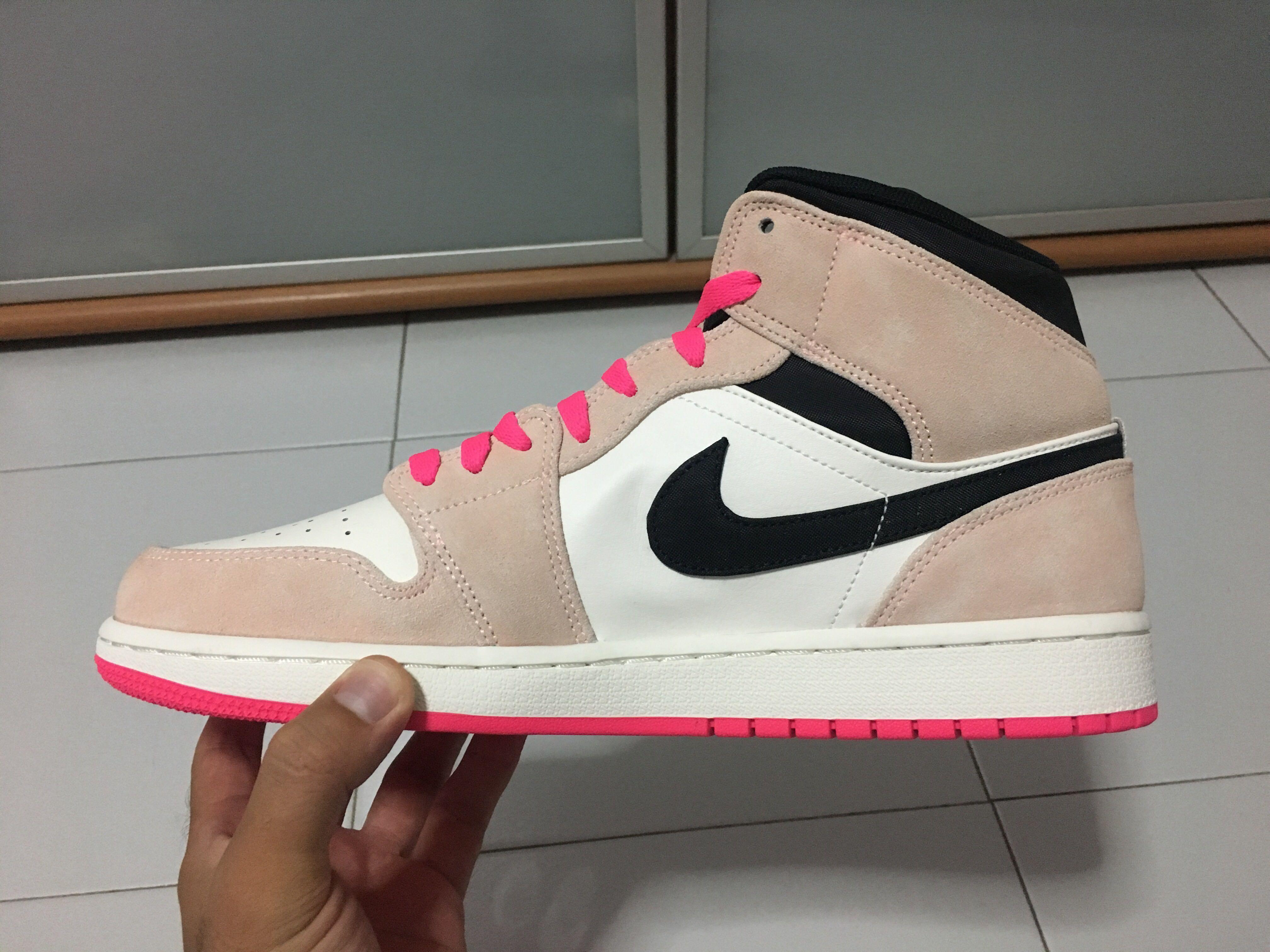 Nike air jordan 1 best sale mid se hyper pink