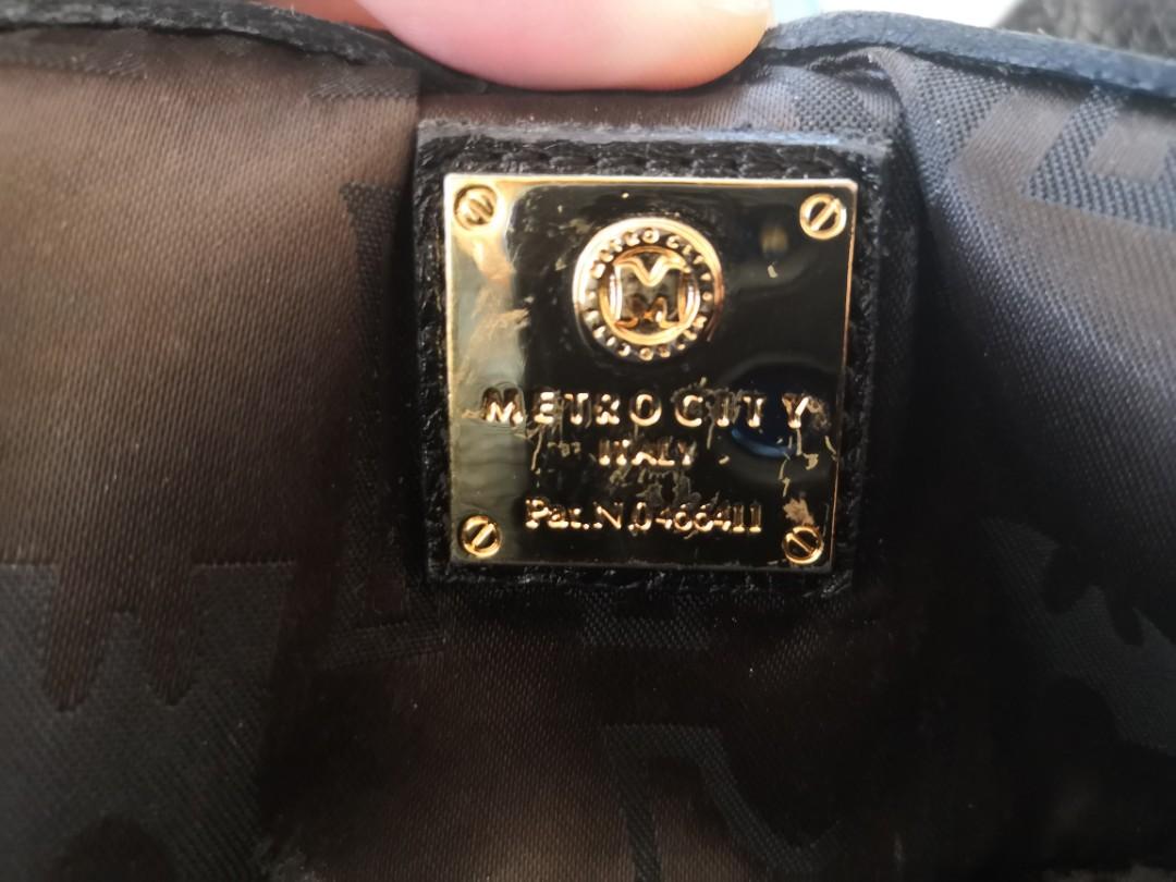 how to spot fake metrocity bag