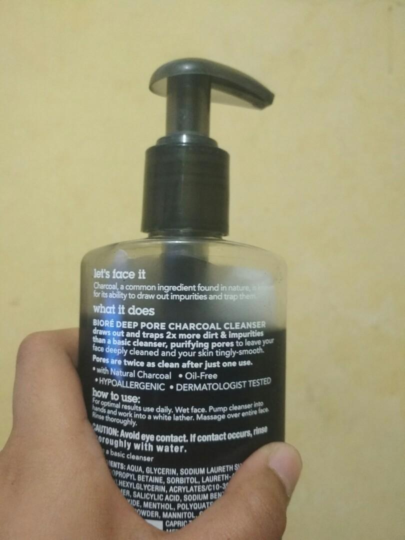 harga bioré deep pore charcoal cleanser