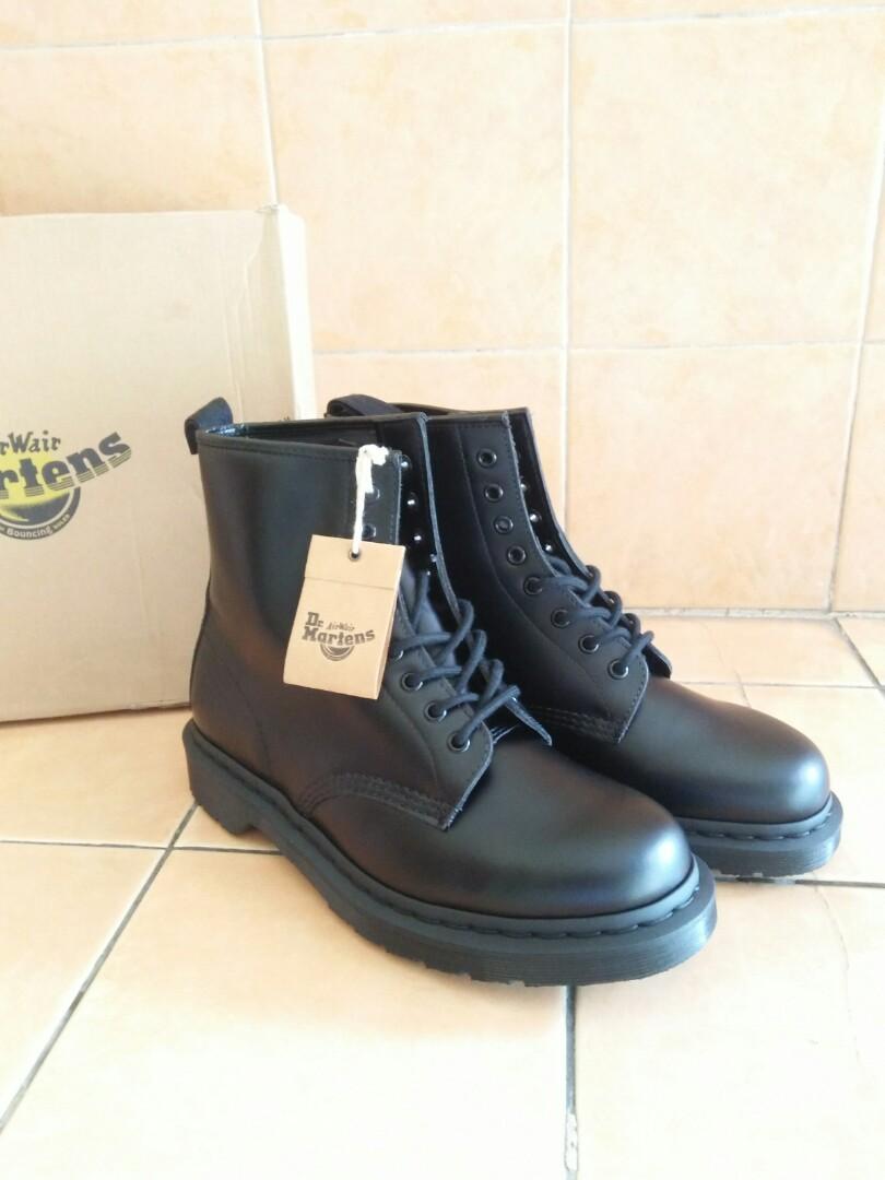 dr martens full black