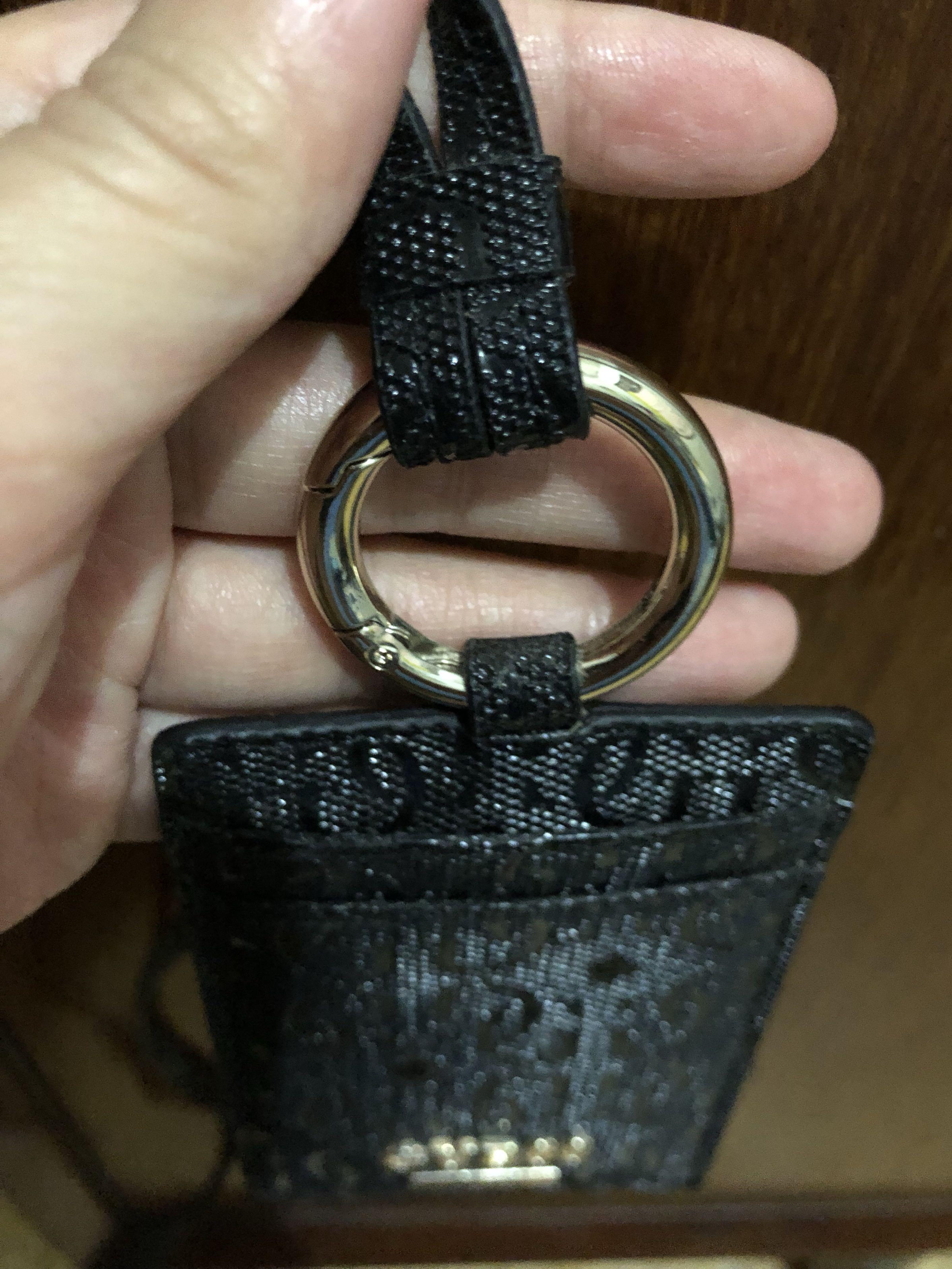 GUESS Lanyard , Name Tag, Gantungan Leher, Barang Mewah, Aksesoris di