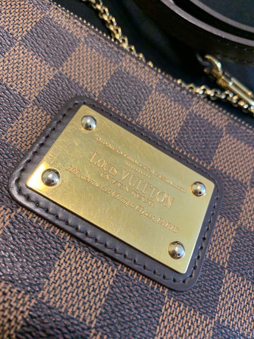 Louis Vuitton 100% Authentic Rare Eva Damier Ebene Clutch Wallet Crossbody  Bag DE LV, Luxury, Bags & Wallets on Carousell